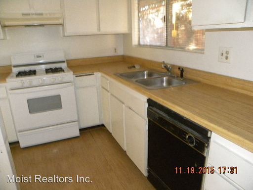 Building Photo - 443 Marian Way