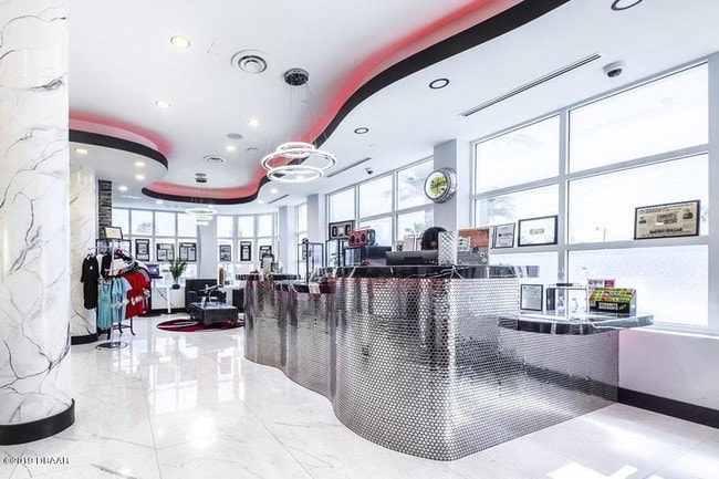 Building Photo - 140 S Atlantic Ave