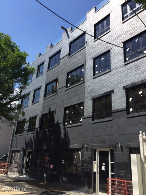 Primary Photo - 451 Maple St