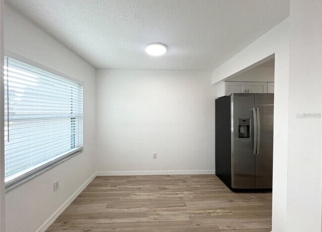 Building Photo - 2342 Barbados Ct