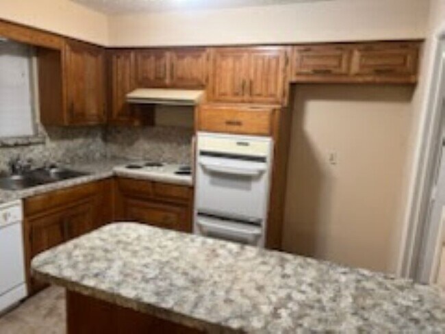 Photo - 121 Wildwood Dr (Duncanville, TX) Apartment