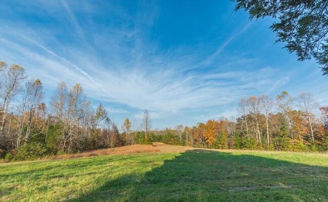 Foto del edificio - 3115 Lewiston Rd