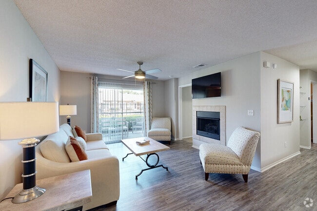 2BD 2BA 1,127SF - Crestview at Oakleigh Apartments