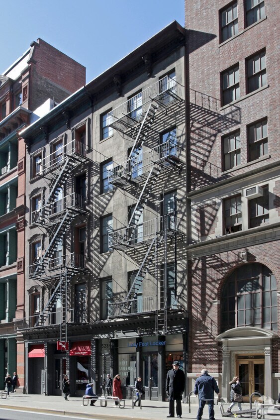 Primary Photo - 523 Broadway