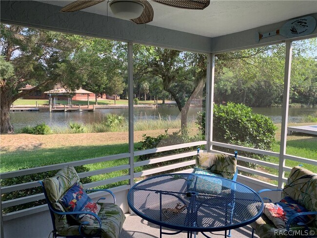 Foto del edificio - 11052 W Cove Harbor Dr