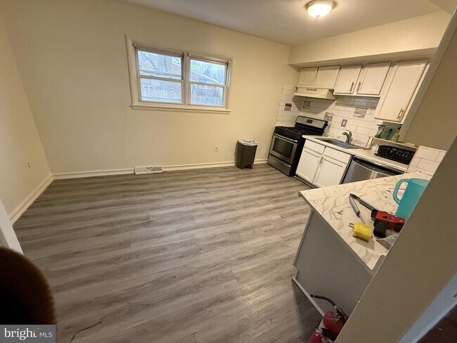 Foto del edificio - 209 Narberth Ave