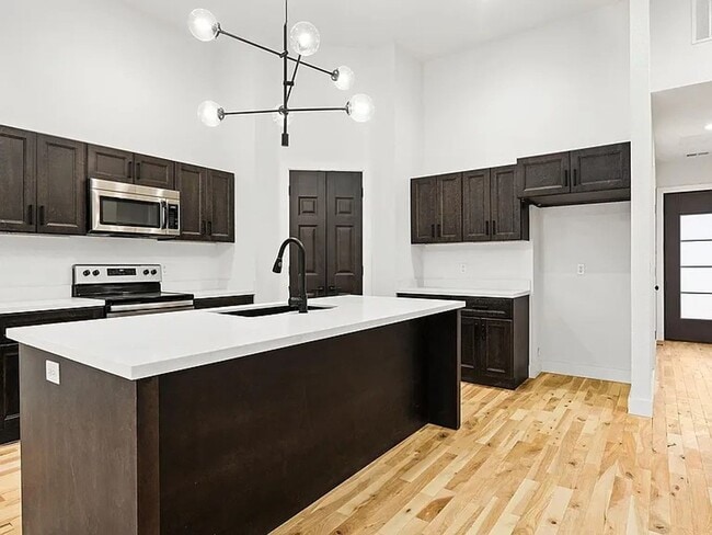 Foto del edificio - Lot 146