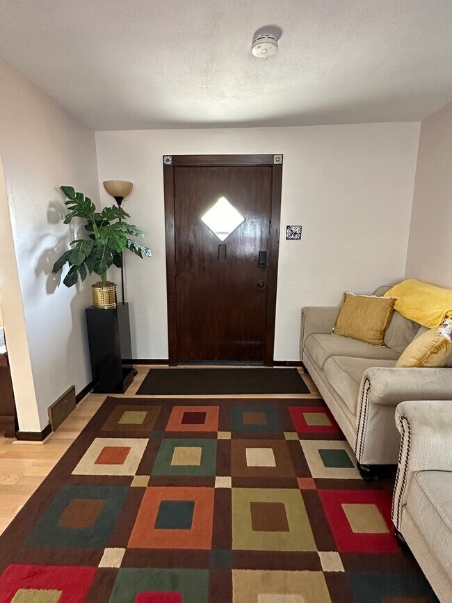 Foto del edificio - 5333 W Foster Ave
