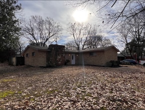 Building Photo - 8694 Yorktown Dr