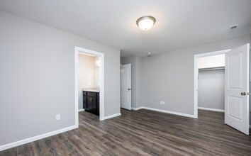 Interior Photo - Somerset Townhomes and Villas