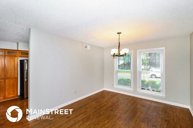 Foto del edificio - 9143 Gainsborough Dr