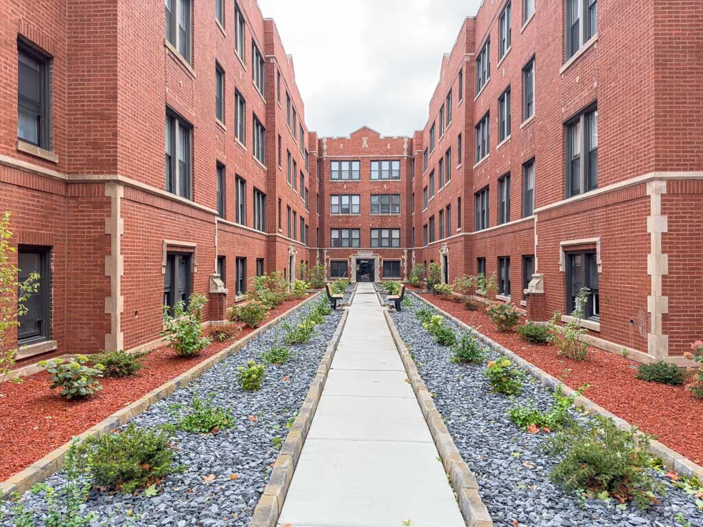 3941 N Janssen Ave Unit W4, Chicago, IL 60613 Condo for Rent in