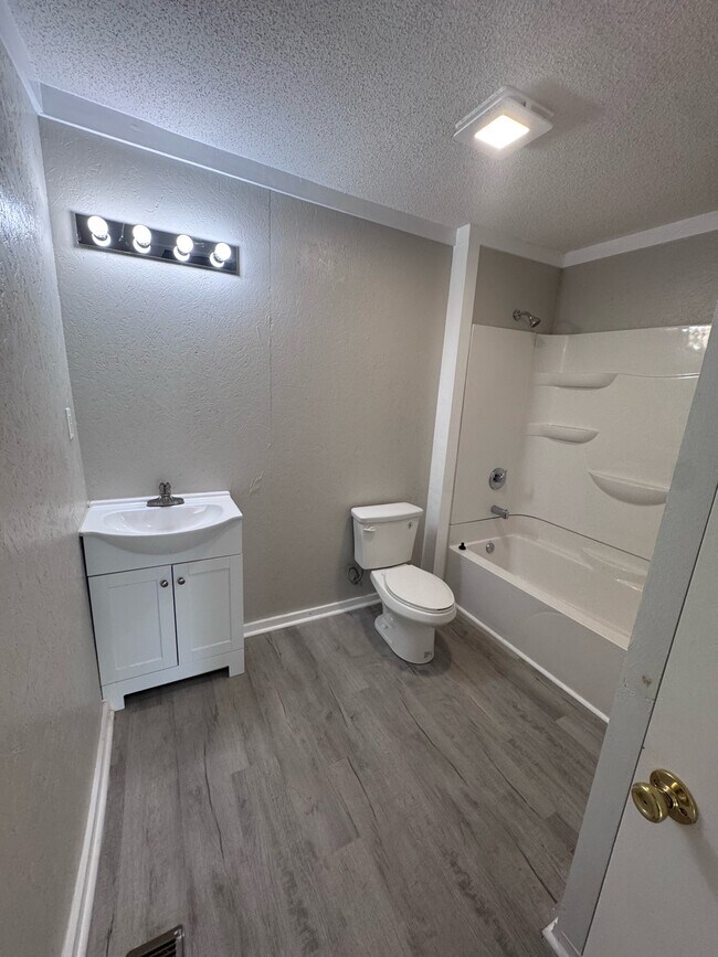 Foto del edificio - 212 N Hospital St