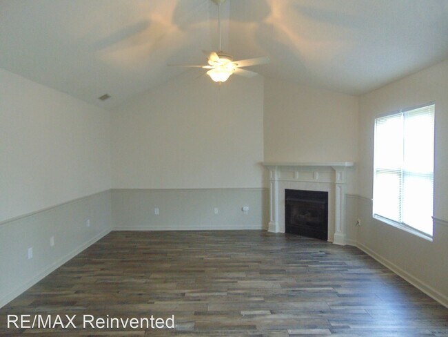 Building Photo - 3 br, 2 bath House - 553 Wendover