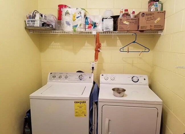 Foto del edificio - 1424 Vinetree Dr