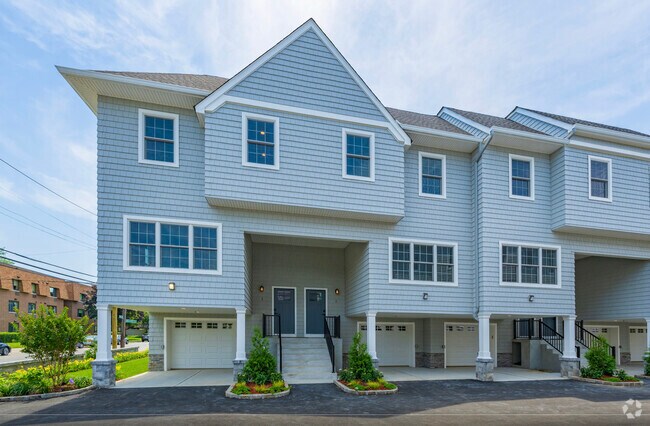the hawthorne apartments valley stream
