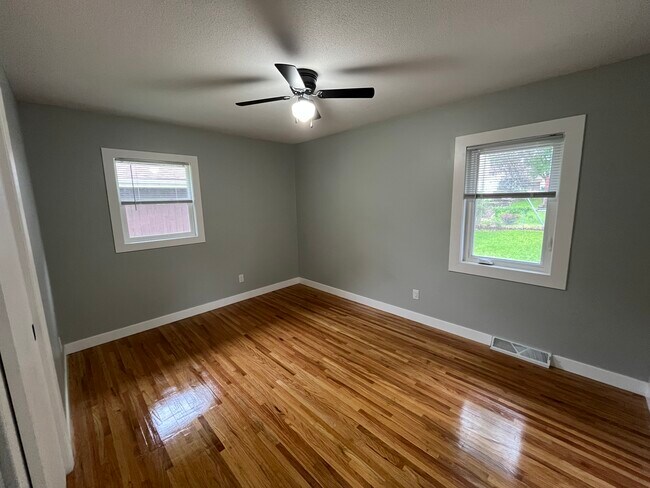Foto del edificio - 2430 24th St NW
