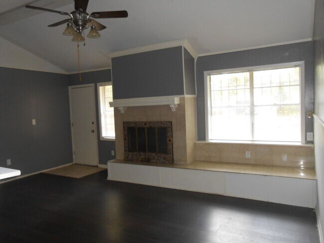 Building Photo - 14503 Alrover St