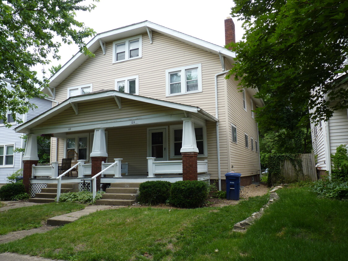 Primary Photo - 122 E Tompkins St