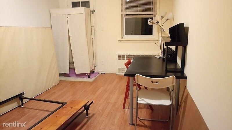 Foto del edificio - 2 br, 1 bath Apartment - 43-19 43rd Street 1
