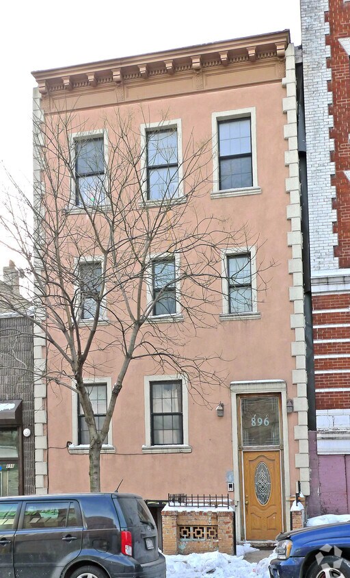Building Photo - 896 Flushing Ave