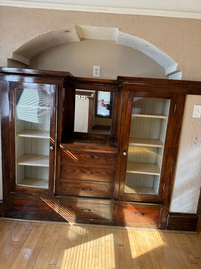 Dining room built in china cabinet - 5253 N 34th St