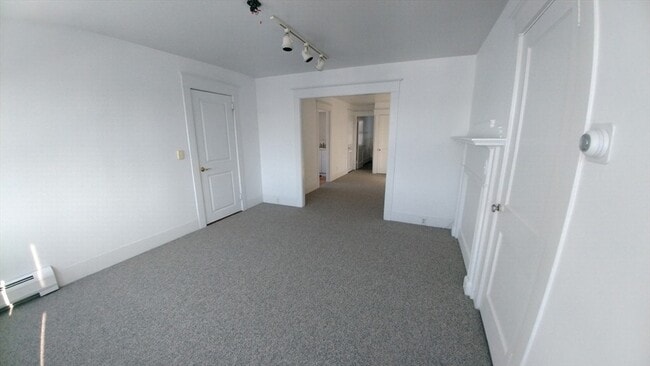 Building Photo - 25 Fayette Pl