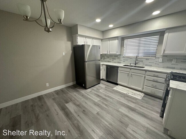 Foto del edificio - 2 br, 2 bath House - 6727 W Charleston Blv...