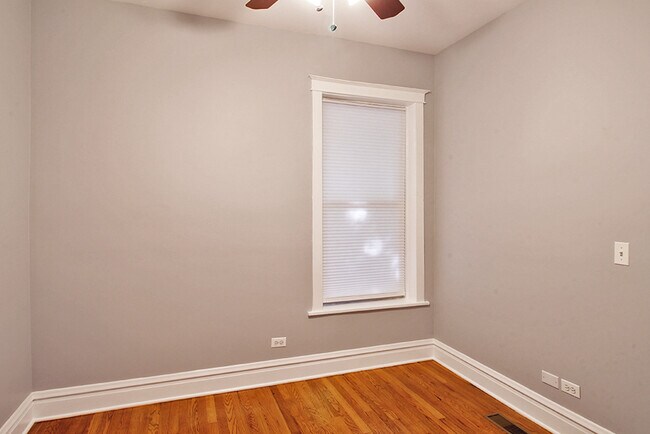 176 & 178 1 - 176-178 N. Humphrey Ave.