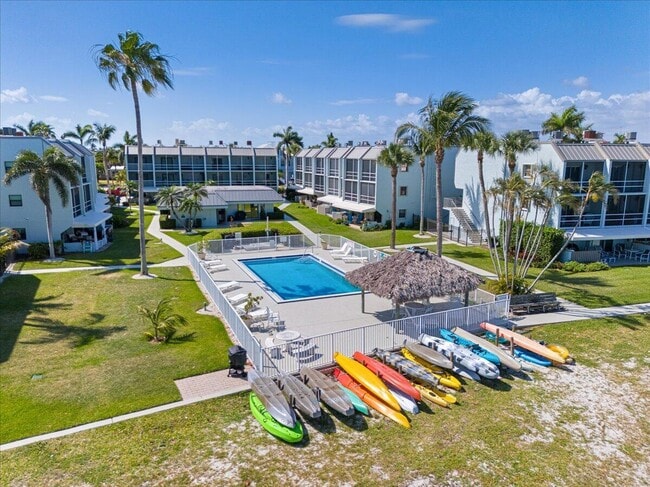Building Photo - 1300 Seaway Dr