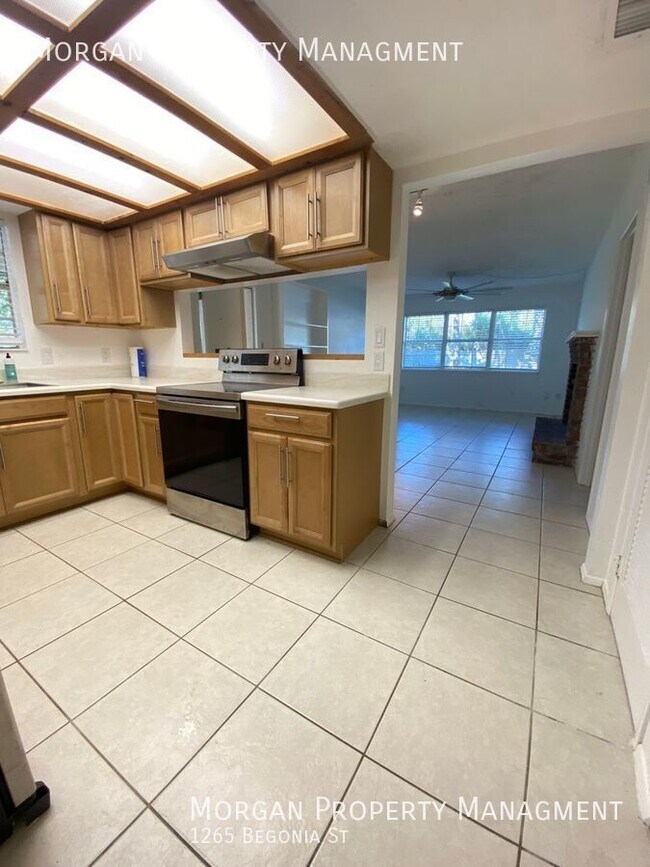 Atlantic Beach! Beautiful 2/1 1st Located... House Rental in Atlantic