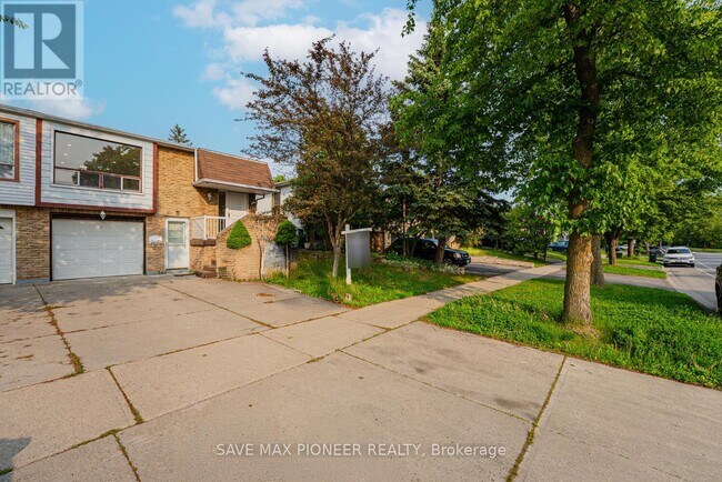 Photo du bâtiment - 122 Centre St N