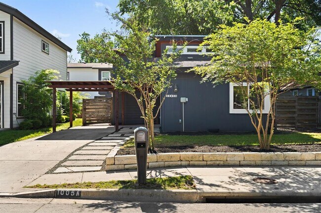 Building Photo - 1005 Mansell Ave