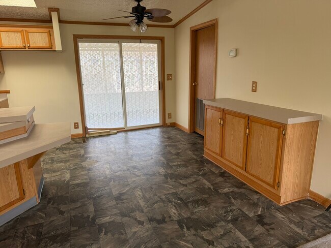 Building Photo - 201 Black Pine Blvd