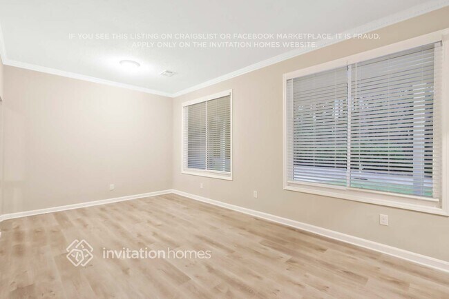 Building Photo - 3382 Saxony Way