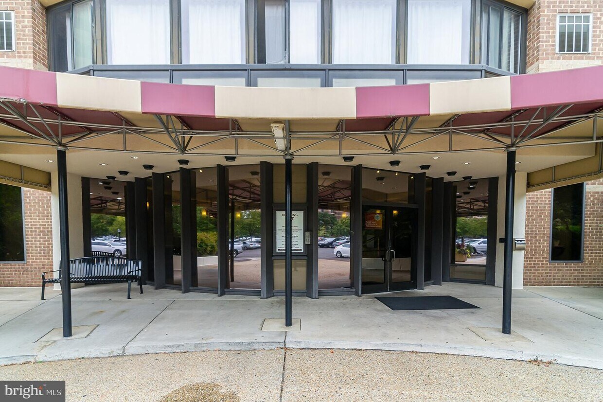 8380 Greensboro Dr Unit 403, McLean, VA 22102 Apartment for Rent in