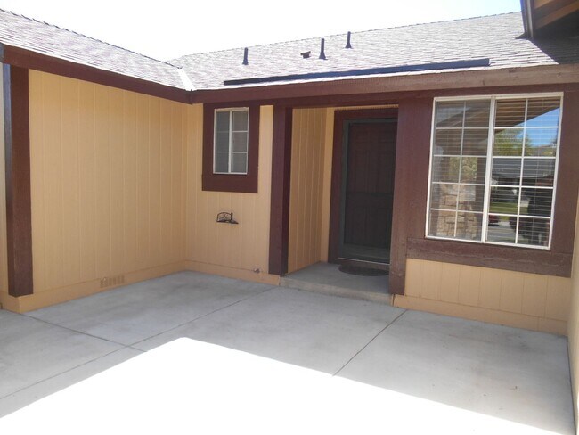 Building Photo - 1170 S Rock Blvd