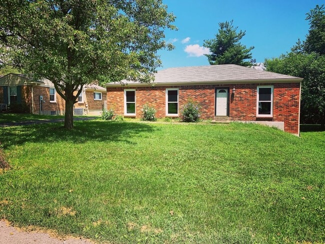 Photo - Charming Brick Ranch with Modern Updates in Bluegrass Fields House