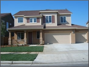 Building Photo - 2367 River Rock Dr