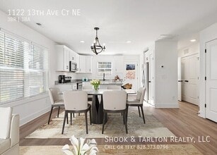 Building Photo - 1122 13th Ave Ct NE