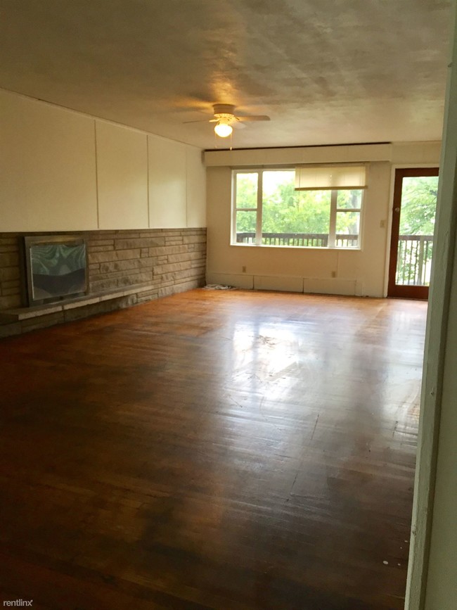 Building Photo - 7 br, 2 bath House - 1320 N Washington St ...