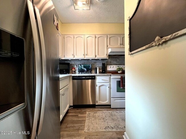 Foto del edificio - 940 Linden Rd