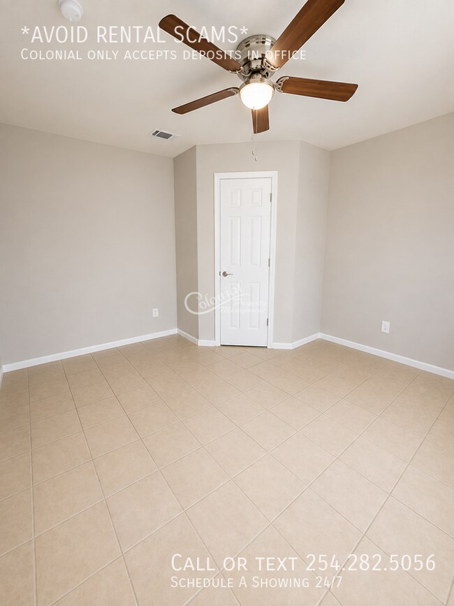 Foto del edificio - 4303 Beach Ball Dr