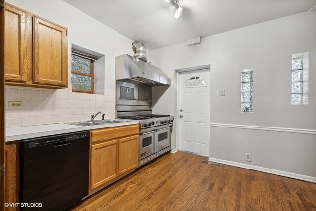 Building Photo - 1439 W Lexington St