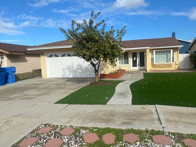 Building Photo - Harbor City- Single Family Home