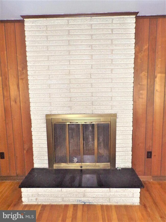Foto del edificio - 6005 Hillmeade Rd