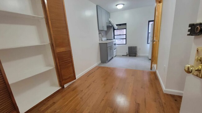 Foto del edificio - 169 Hester St