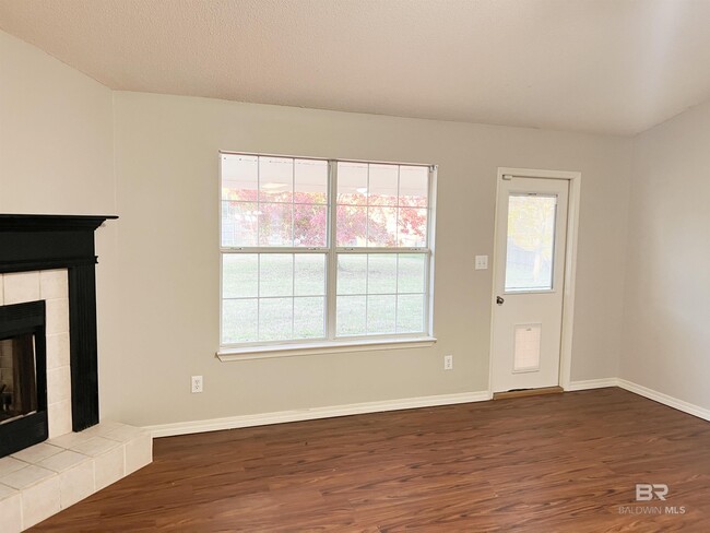 Building Photo - 17831 Fancy Blvd