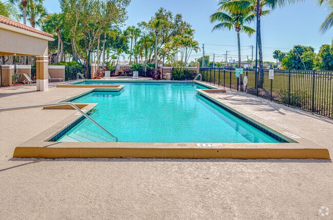 Piscina - St. Andrews Palm Beach