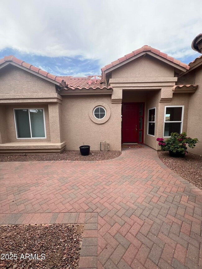 Building Photo - 24220 S Sunbrook Dr